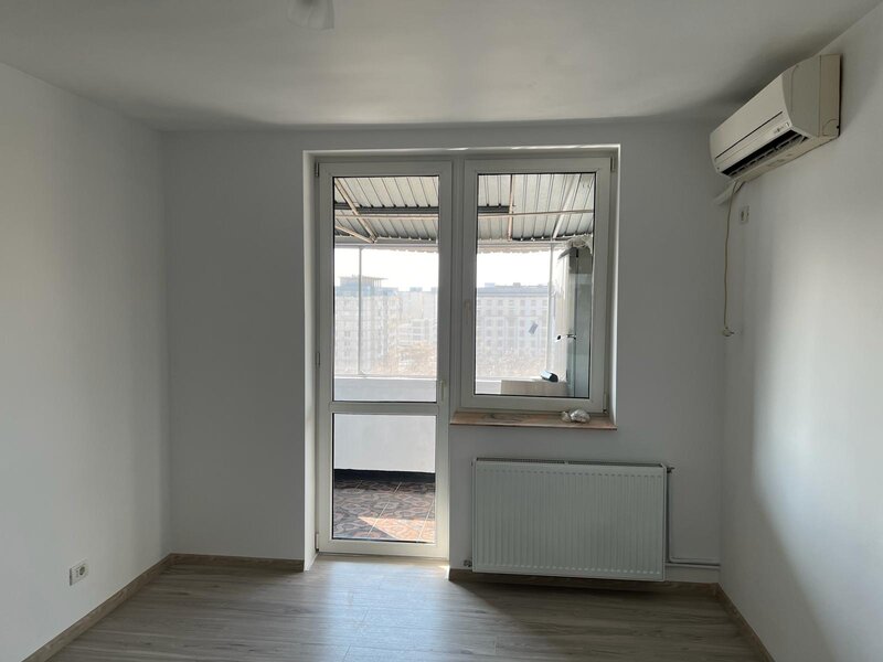 Gara de Nord, apartament 3 camere semidecomandat